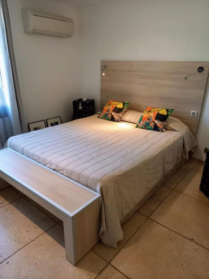 Les Chambres Du Vieux Bistrot Cabrières-dʼAvignon 외부 사진