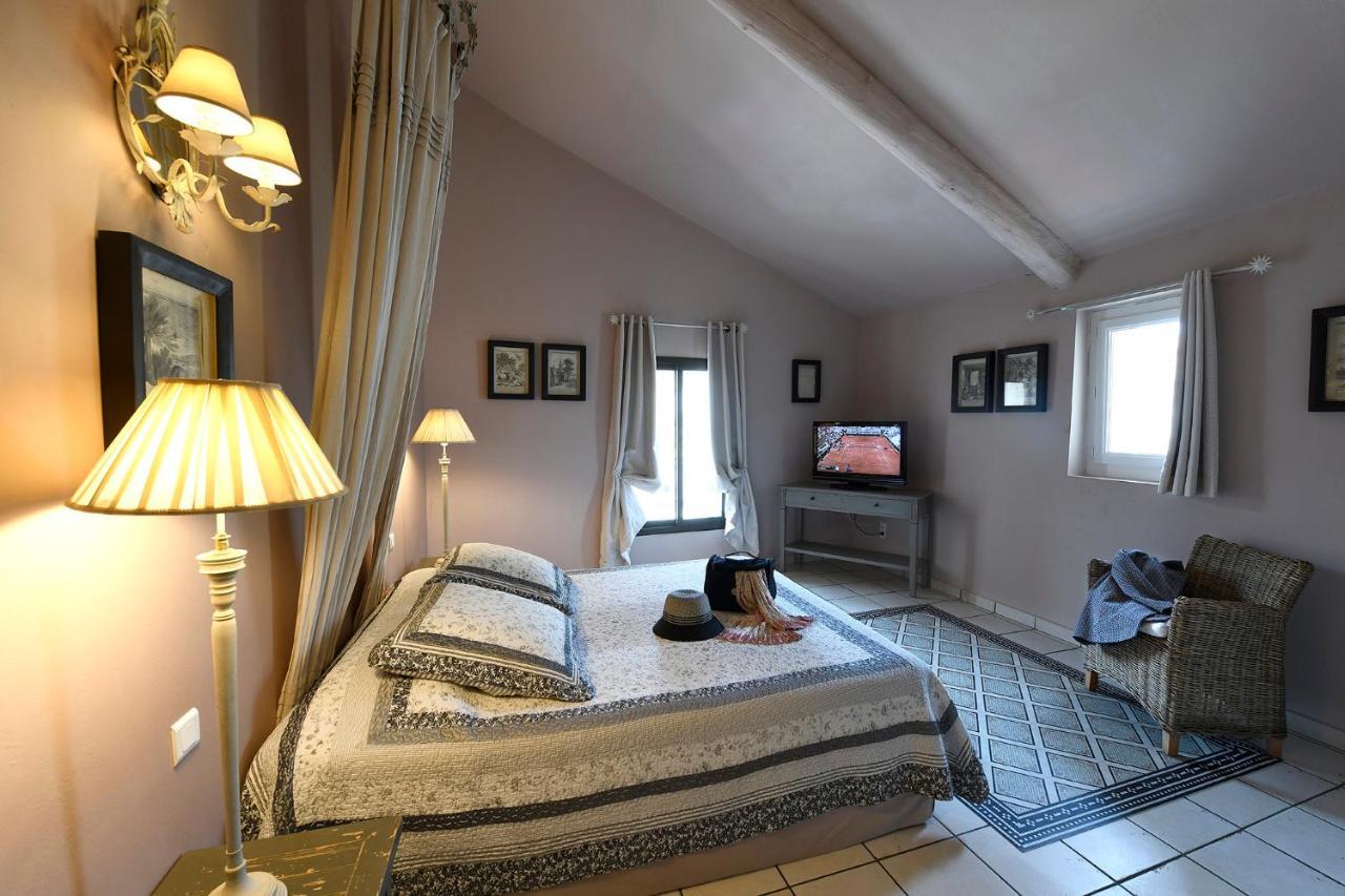 Les Chambres Du Vieux Bistrot Cabrières-dʼAvignon 외부 사진