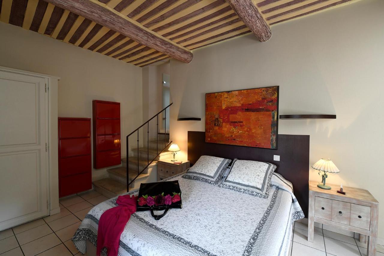 Les Chambres Du Vieux Bistrot Cabrières-dʼAvignon 외부 사진