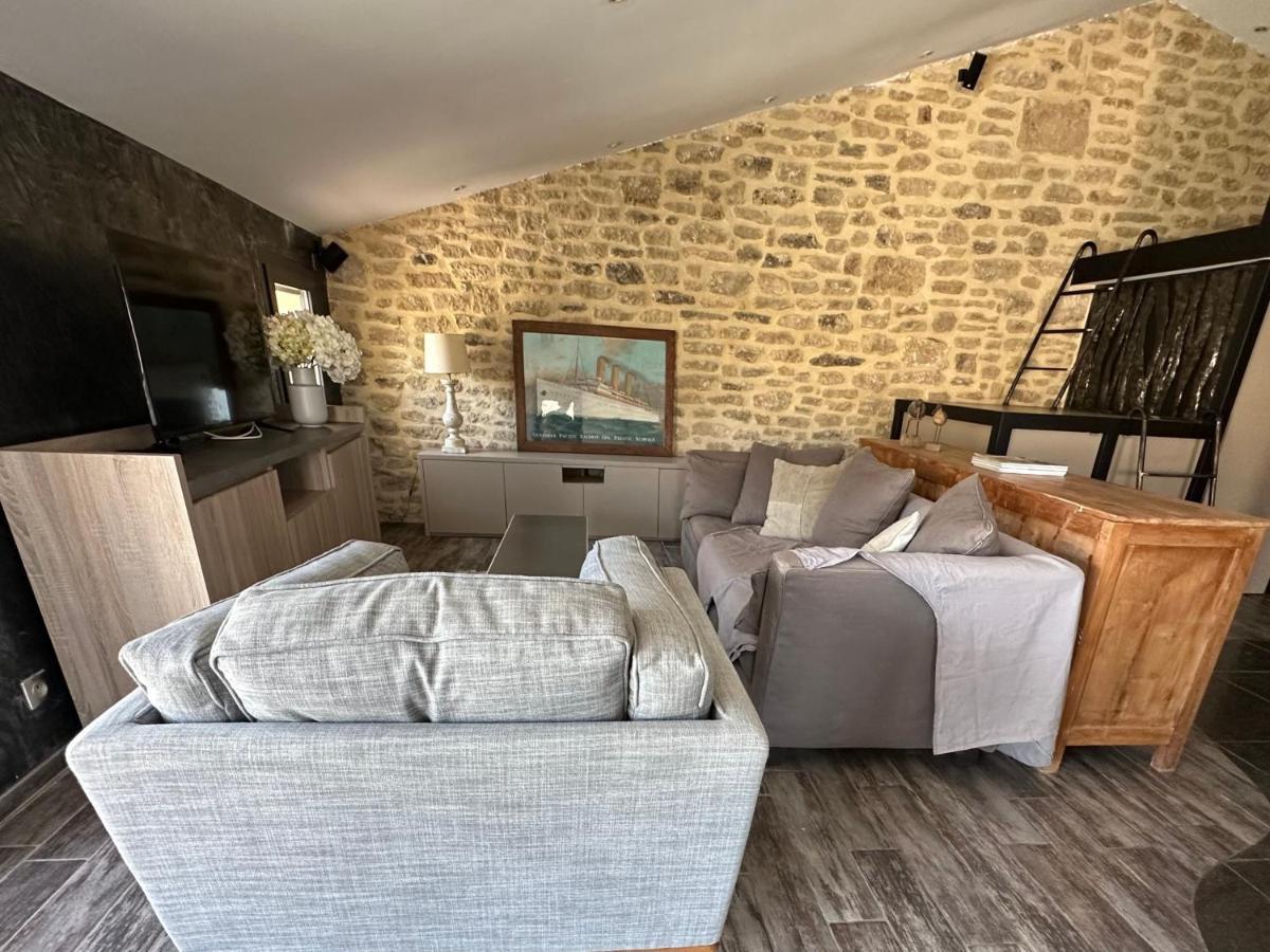 Les Chambres Du Vieux Bistrot Cabrières-dʼAvignon 외부 사진